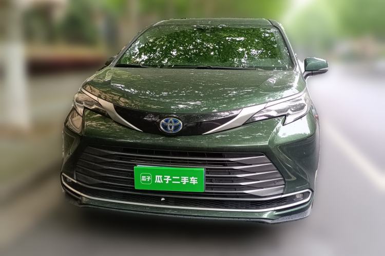 Used Toyota SIENNA 2021 2.5L Hybrid Ultimate Edition Front