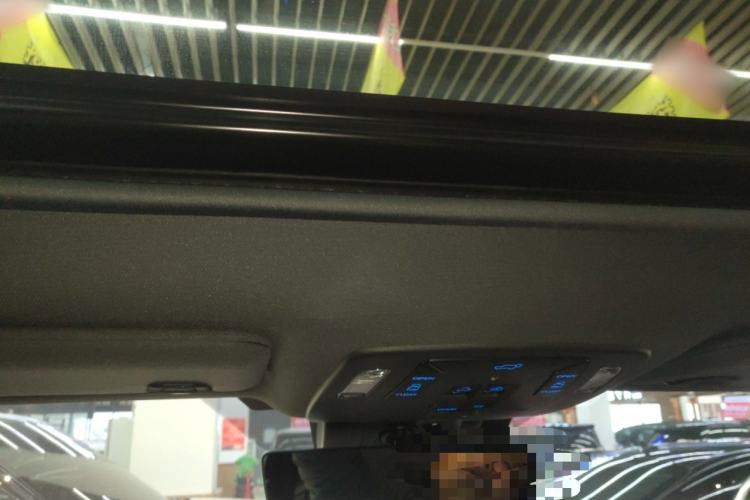 Used Toyota SIENNA 2021 2.5L Hybrid Platinum Edition Headliner
