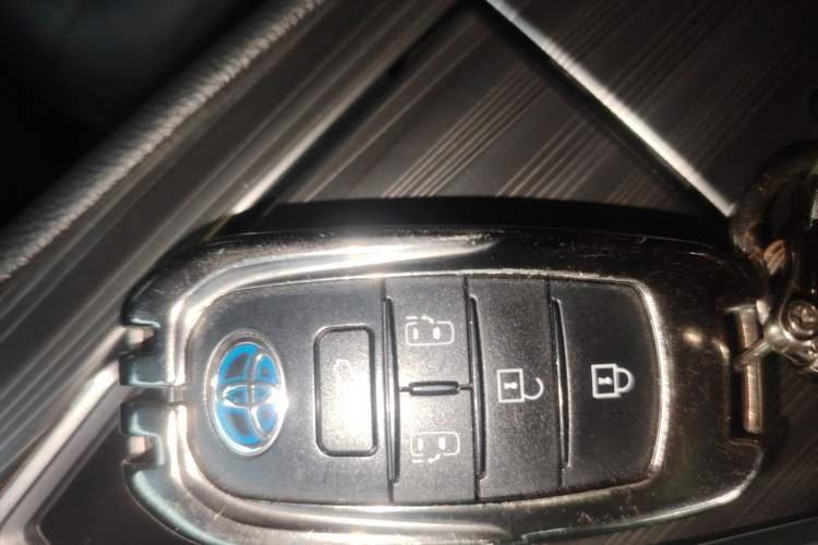 Used Toyota SIENNA 2021 2.5L Hybrid Premium Edition Interior 1