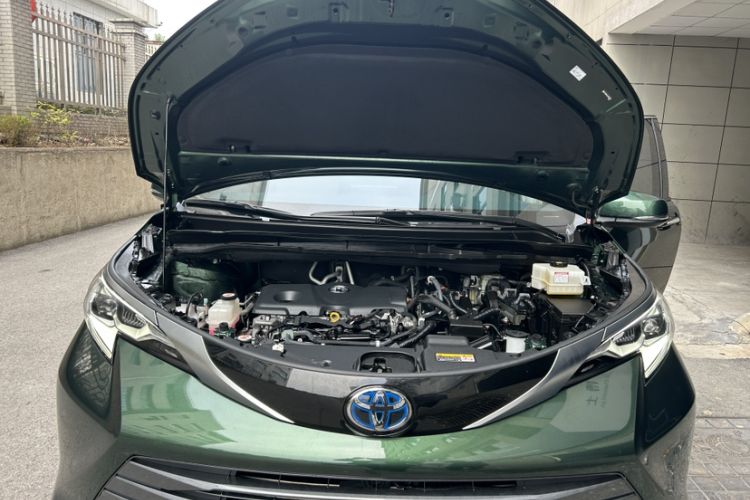 Used Toyota SIENNA 2021 2.5L Hybrid Ultimate Edition Interior 6