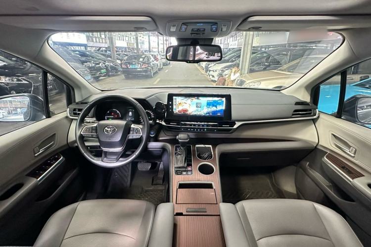 Used Toyota SIENNA 2021 2.5L Hybrid Luxury Edition Interior 7
