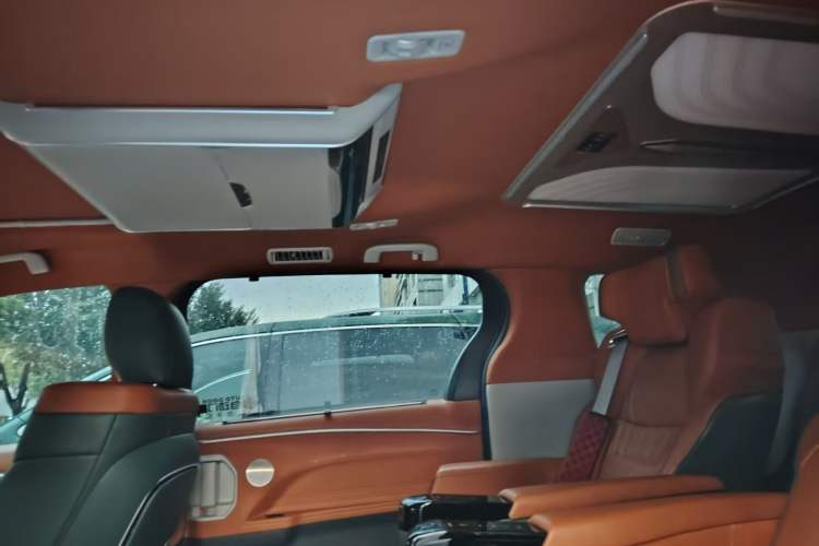 Used Toyota SIENNA 2021 2.5L Hybrid Comfort Edition Interior 7