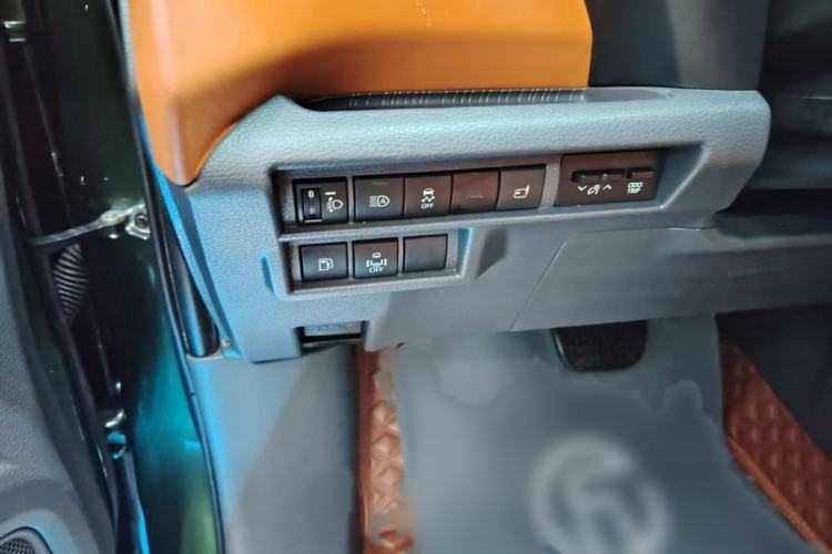 Used Toyota SIENNA 2021 2.5L Hybrid Comfort Edition Interior 8
