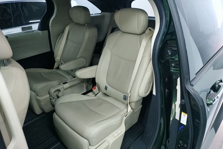Used Toyota SIENNA 2021 2.5L Hybrid Ultimate Edition Left Rear Seat