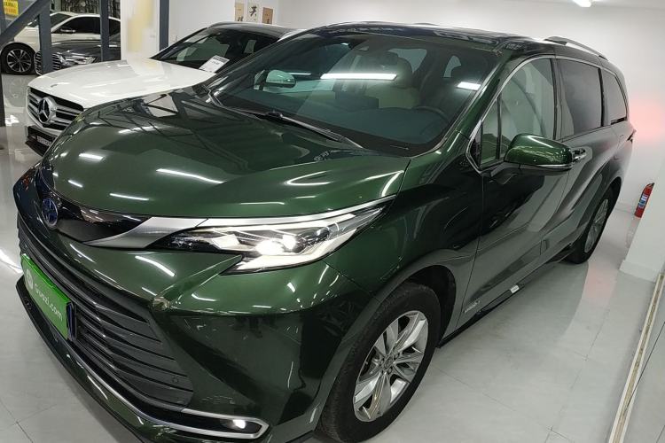 Used Toyota SIENNA 2021 2.5L Hybrid Ultimate Edition Left Side