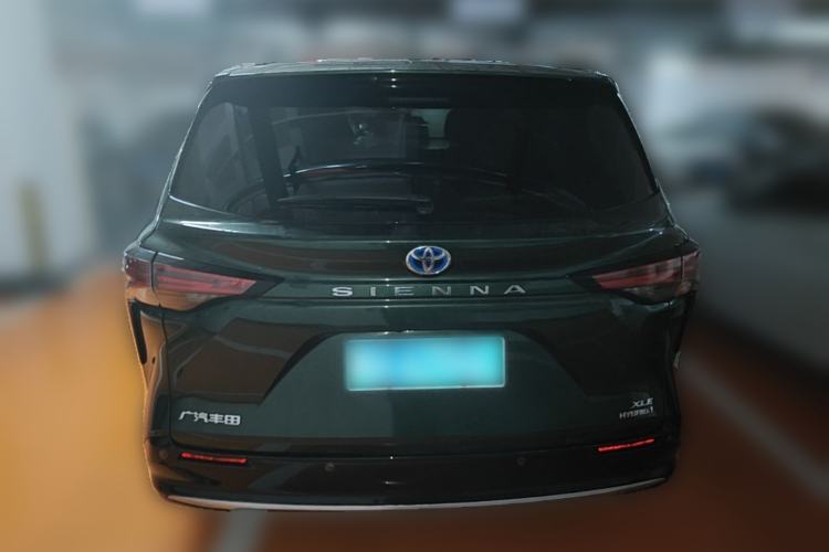 Used Toyota SIENNA 2021 2.5L Hybrid Luxury Edition Rear