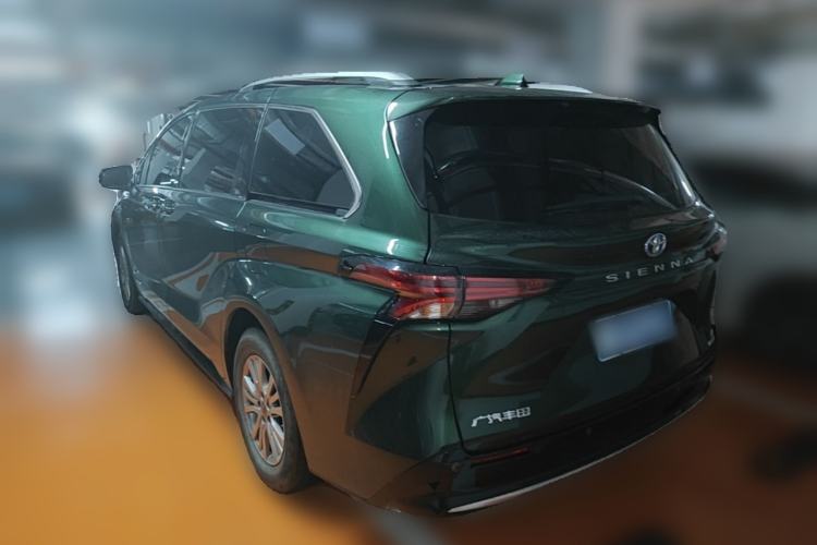 Used Toyota SIENNA 2021 2.5L Hybrid Luxury Edition Rear Left 45 Deg