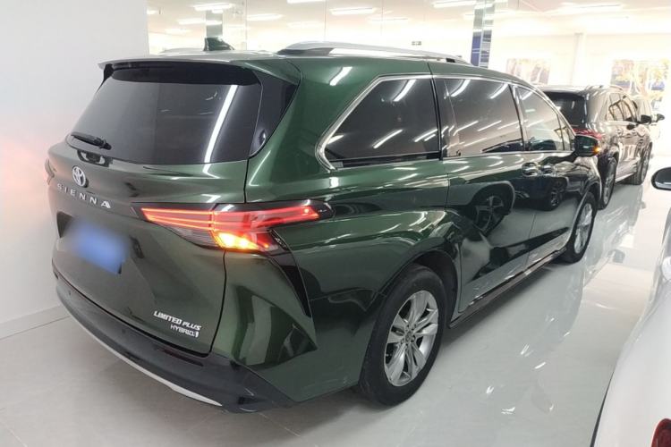 Used Toyota SIENNA 2021 2.5L Hybrid Ultimate Edition Rear Right 45 Deg