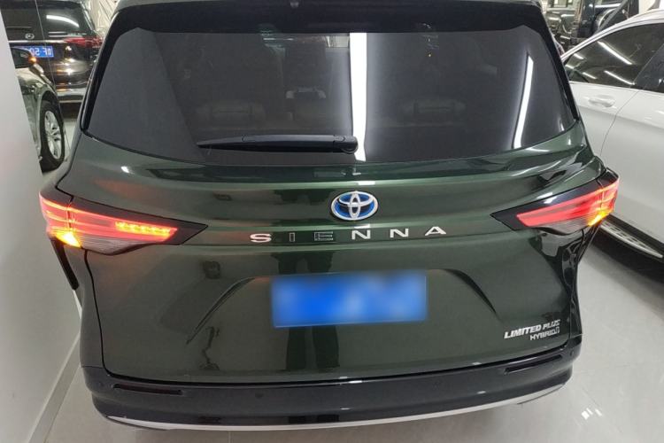 Used Toyota SIENNA 2021 2.5L Hybrid Ultimate Edition Rear