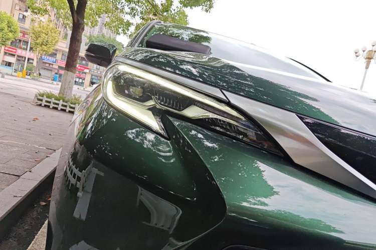 Used Toyota SIENNA 2021 2.5L Hybrid Ultimate Edition Right Front Headlight