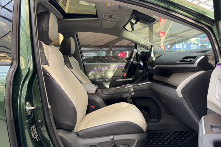 Used Toyota SIENNA 2021 2.5L Hybrid Comfort Edition Right Front Seat