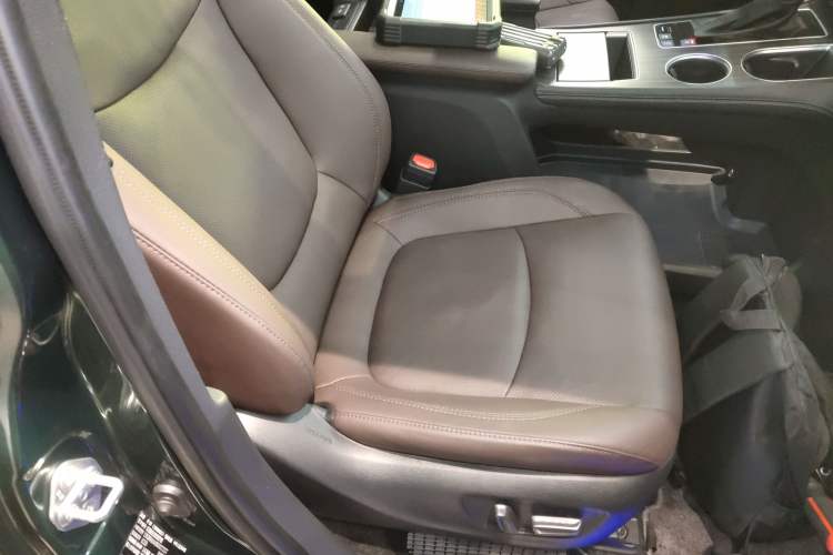 Used Toyota SIENNA 2021 2.5L Hybrid Platinum Edition Right Front Seat