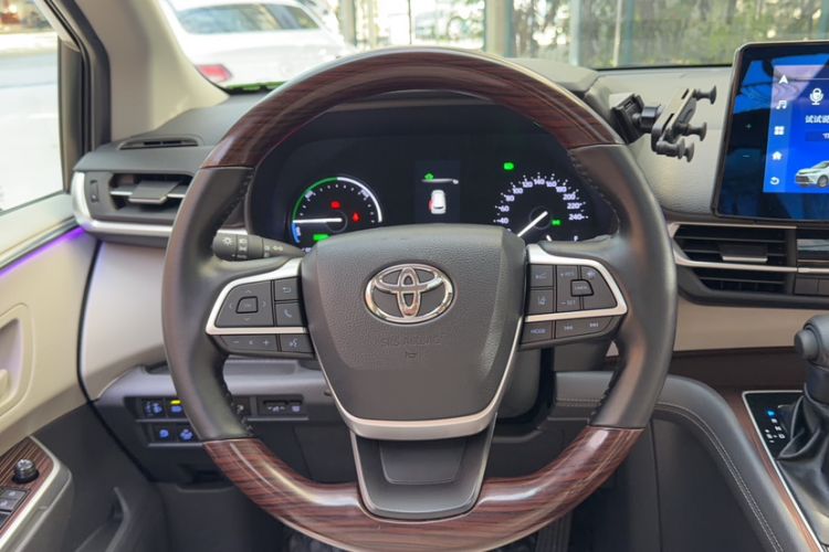 Used Toyota SIENNA 2021 2.5L Hybrid Comfort Edition Steering Wheel