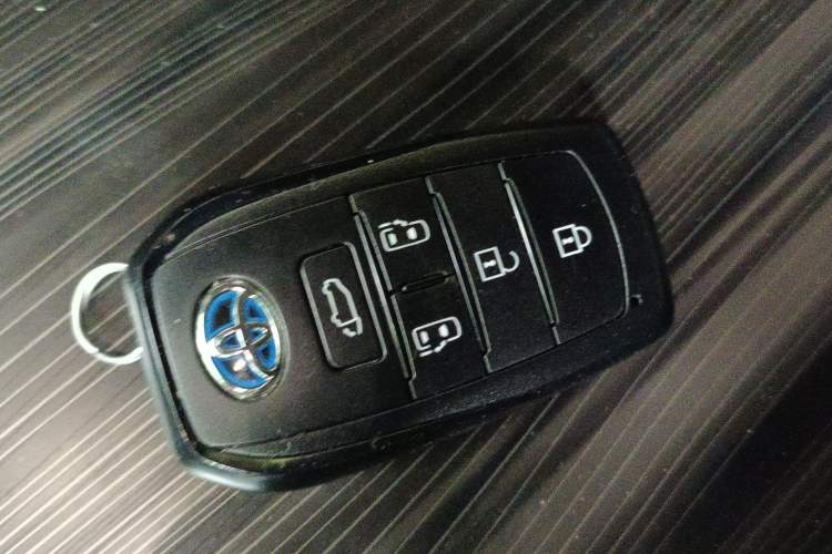 Used Toyota SIENNA 2021 2.5L Hybrid Ultimate Edition Vehicle Key