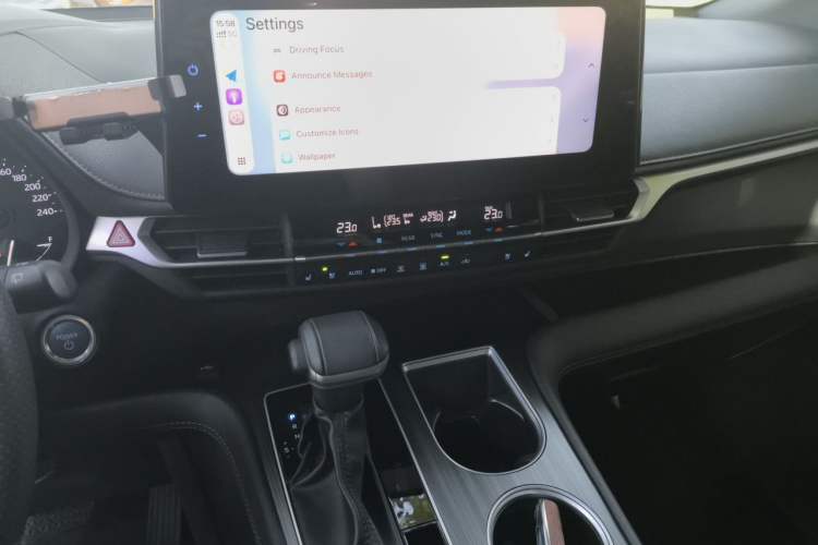 Used Toyota SIENNA 2021 2.5L Hybrid Premium Edition Audio And AC Panel