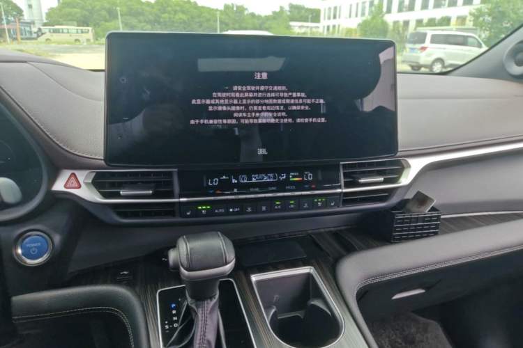 Used Toyota SIENNA 2021 2.5L Hybrid Platinum Edition Audio And AC Panel
