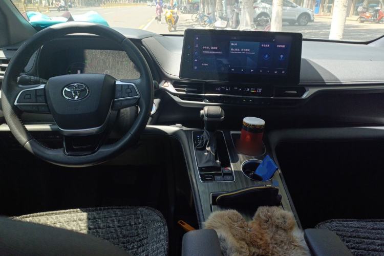 Used Toyota SIENNA 2021 2.5L Hybrid Ultimate Edition Center Console