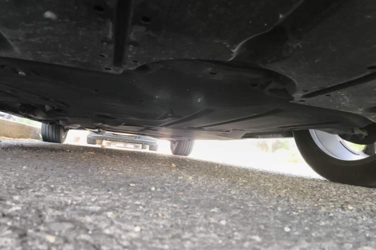 Used Toyota SIENNA 2021 2.5L Hybrid Premium Edition Chassis Front