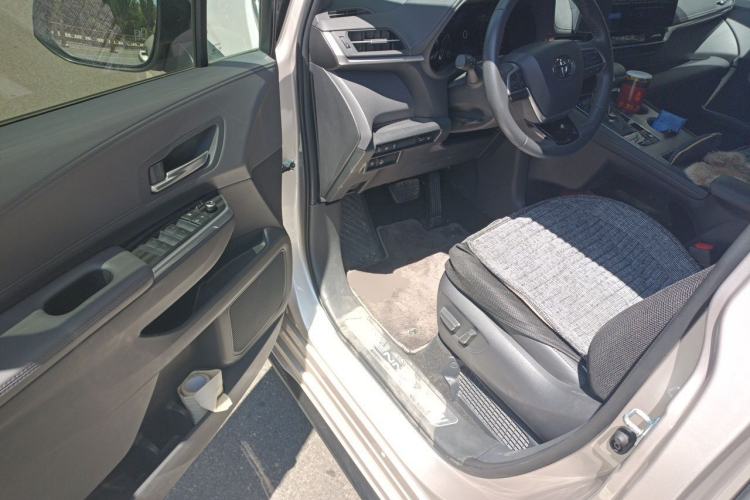 Used Toyota SIENNA 2021 2.5L Hybrid Ultimate Edition Driver Seat