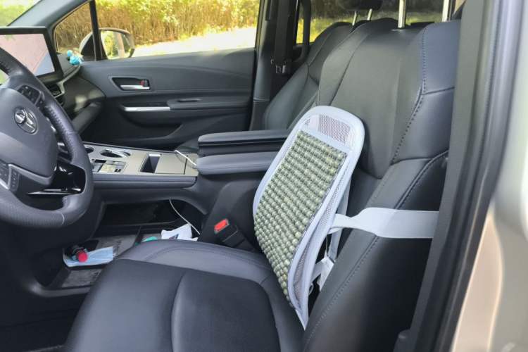 Used Toyota SIENNA 2021 2.5L Hybrid Premium Edition Left Front Seat