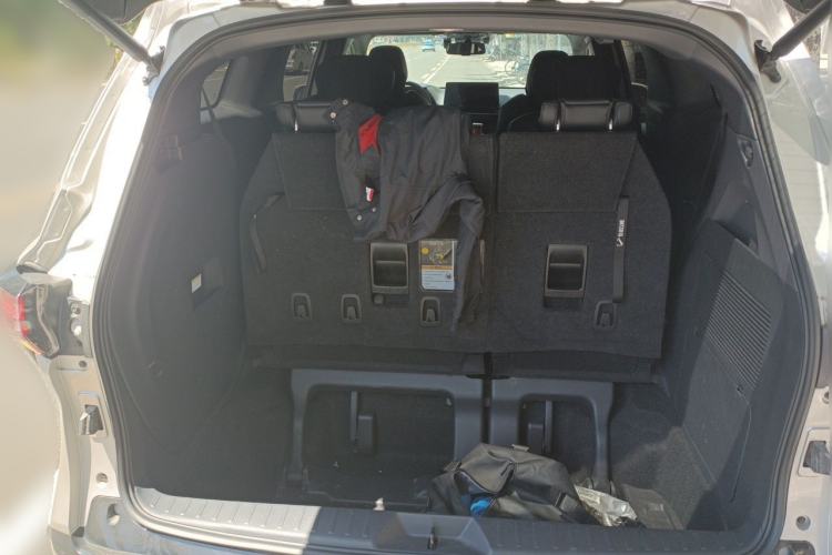 Used Toyota SIENNA 2021 2.5L Hybrid Ultimate Edition Trunk