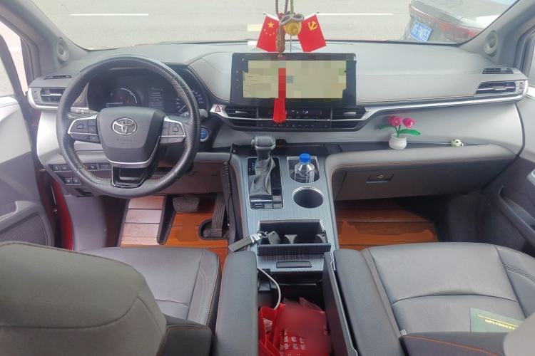 Used Toyota SIENNA  Center Console