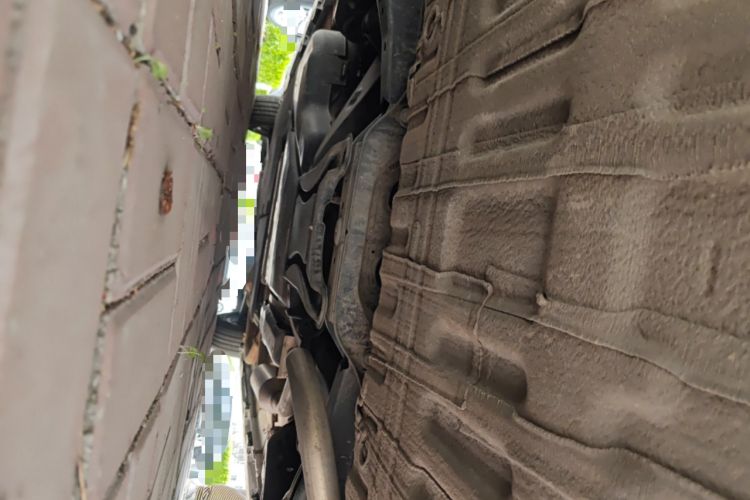 Used Toyota SIENNA 2021 2.5L Hybrid Premium Edition Chassis Rear