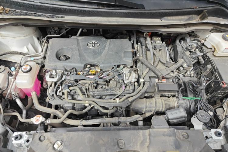 Used Toyota SIENNA 2021 2.5L Hybrid Premium Edition Engine Bay