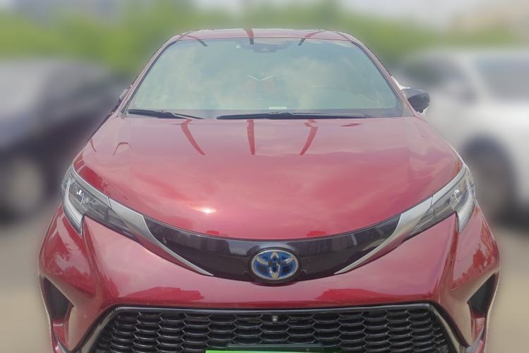 Used Toyota SIENNA  Front