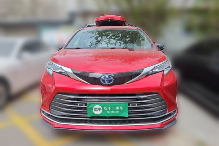 Used Toyota SIENNA 2021 2.5L Hybrid Premium Edition Front
