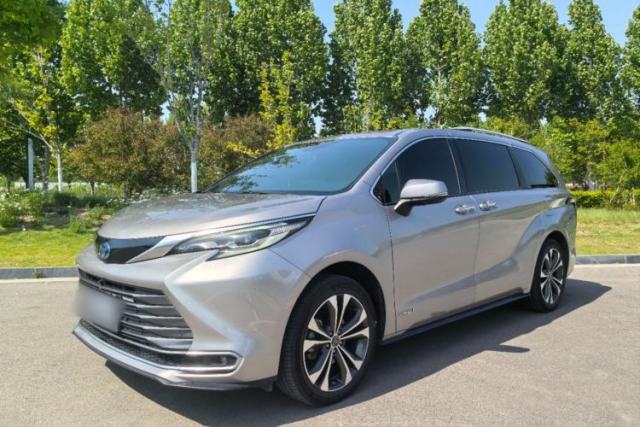 Used Toyota SIENNA 2021 2.5L Hybrid Premium Edition