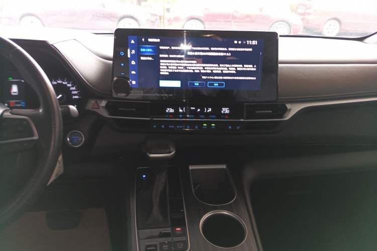 Used Toyota SIENNA 2021 2.5L Hybrid Premium Edition Audio And AC Panel