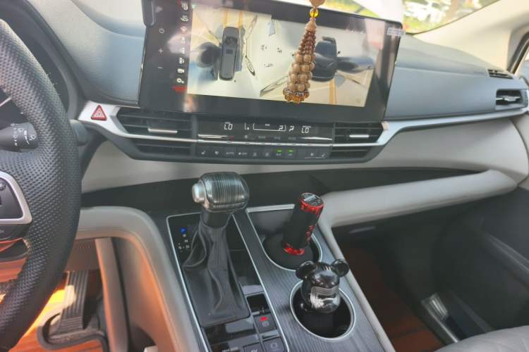 Used Toyota SIENNA 2021 2.5L Hybrid Comfort Edition Audio And AC Panel
