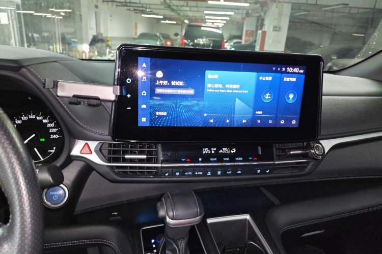 Used Toyota SIENNA 2021 2.5L Hybrid Premium Edition Audio And AC Panel