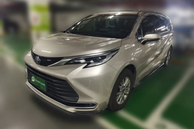 Used Toyota SIENNA 2021 2.5L Hybrid Premium Edition