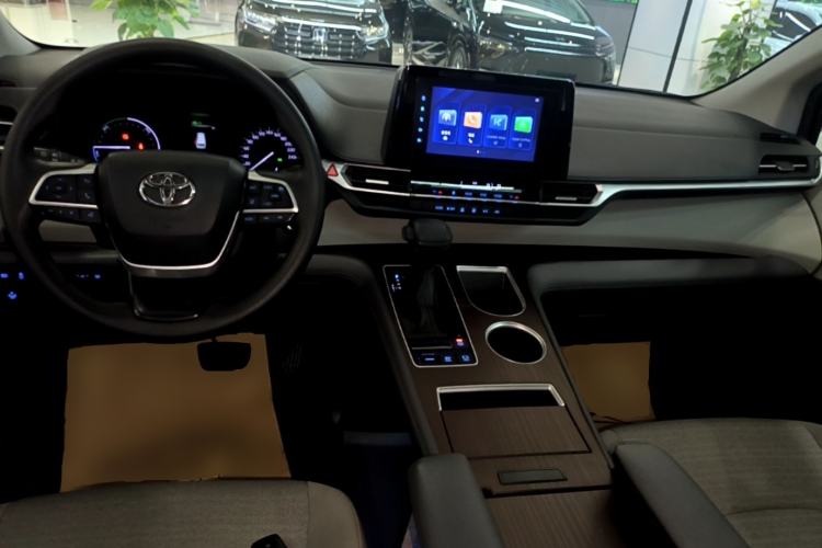 Used Toyota SIENNA 2021 2.5L Hybrid Comfort Edition Center Console