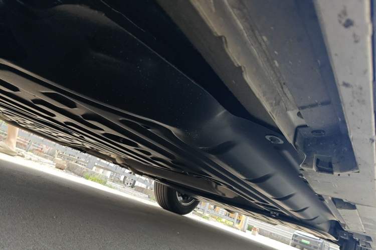 Used Toyota SIENNA 2021 2.5L Hybrid Ultimate Edition Chassis Front Left
