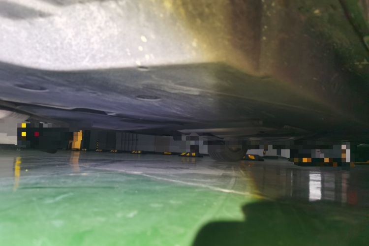 Used Toyota SIENNA 2021 2.5L Hybrid Premium Edition Chassis Front Left