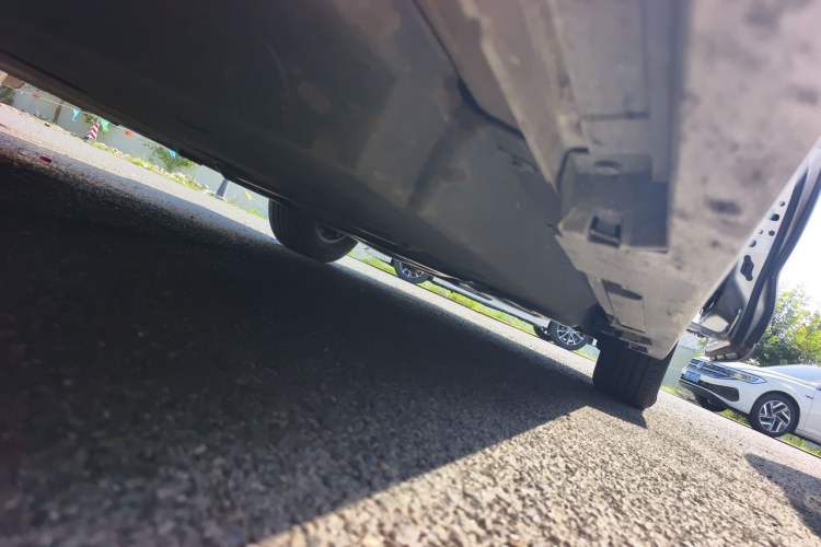 Used Toyota SIENNA 2021 2.5L Hybrid Comfort Edition Chassis Front Left