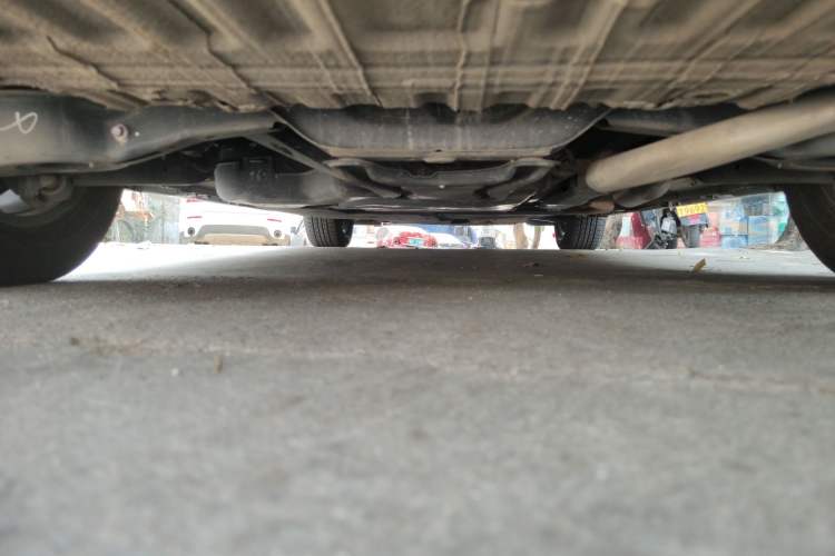 Used Toyota SIENNA 2021 2.5L Hybrid Comfort Edition Chassis Front