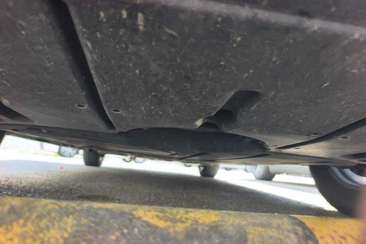 Used Toyota SIENNA 2021 2.5L Hybrid Comfort Edition Chassis Front