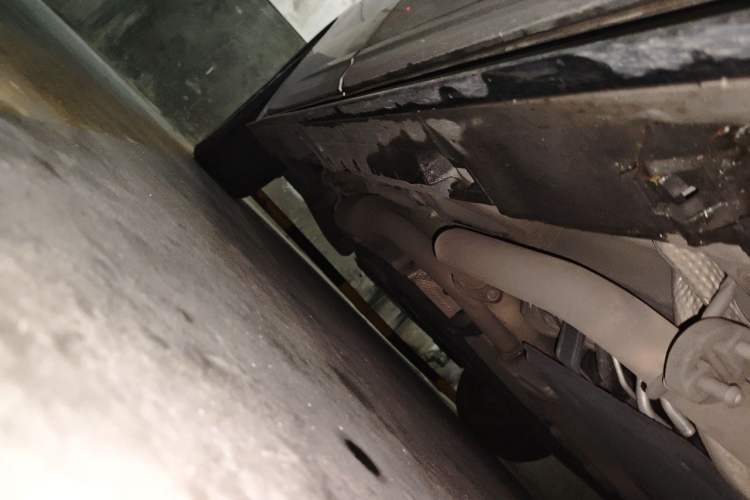 Used Toyota SIENNA 2021 2.5L Hybrid Platinum Edition Chassis Front Right