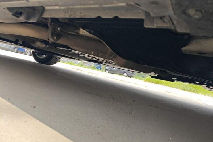 Used Toyota SIENNA 2021 2.5L Hybrid Ultimate Edition Chassis Front Right
