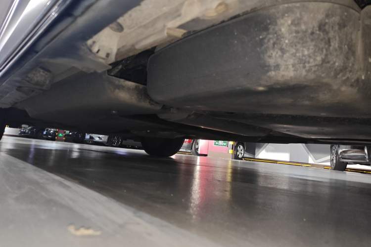 Used Toyota SIENNA 2021 2.5L Hybrid Platinum Edition Chassis Rear Left