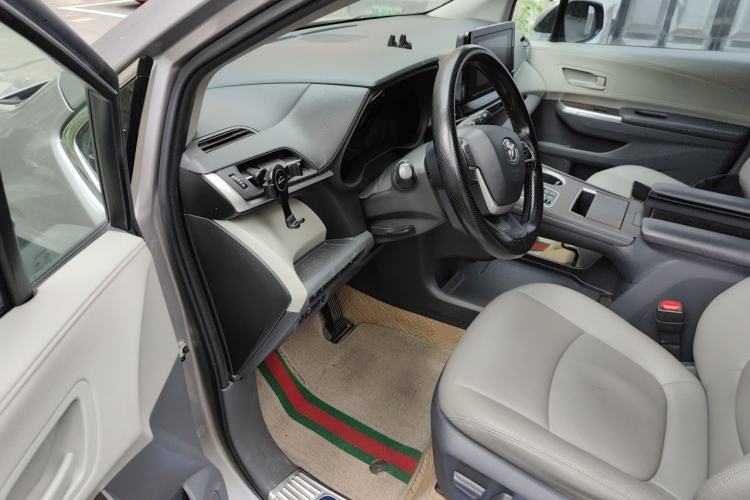 Used Toyota SIENNA 2021 2.5L Hybrid Comfort Edition Driver Seat