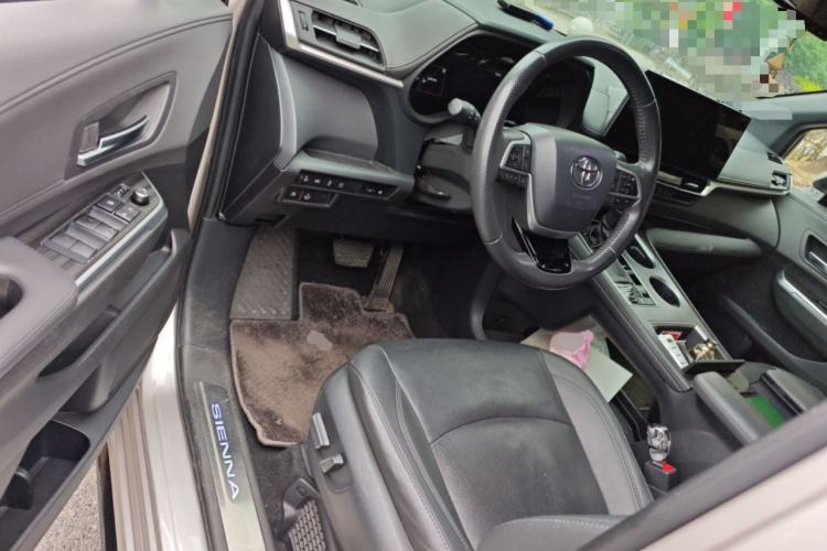 Used Toyota SIENNA 2021 2.5L Hybrid Ultimate Edition Driver Seat
