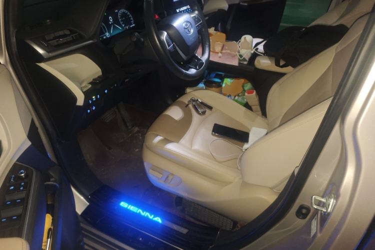 Used Toyota SIENNA 2021 2.5L Hybrid Ultimate Edition Driver Seat
