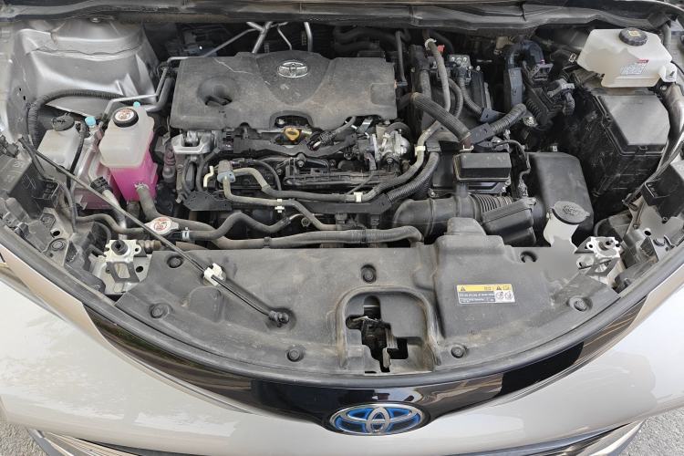 Used Toyota SIENNA 2021 2.5L Hybrid Ultimate Edition Engine Bay