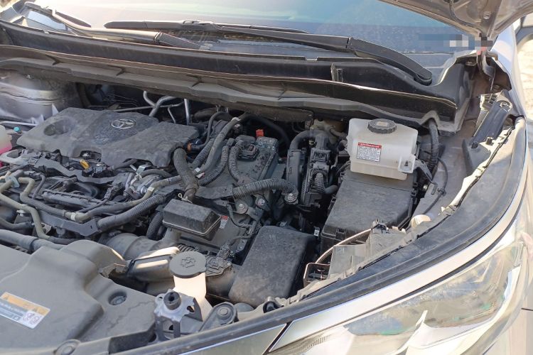 Used Toyota SIENNA 2021 2.5L Hybrid Ultimate Edition Engine Bay Left