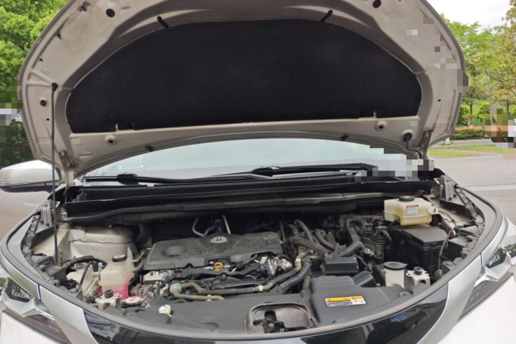 Used Toyota SIENNA 2021 2.5L Hybrid Ultimate Edition Engine Bay